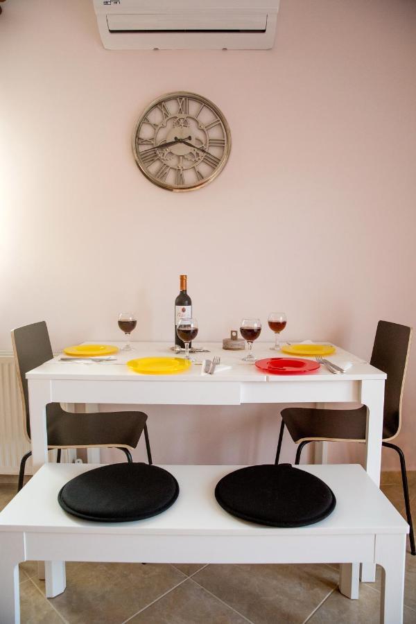 Konstantina & Evgenia Deluxe Apartment Неа-Перамос Экстерьер фото