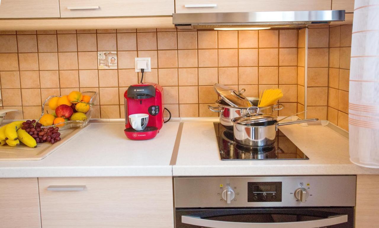 Konstantina & Evgenia Deluxe Apartment Неа-Перамос Экстерьер фото