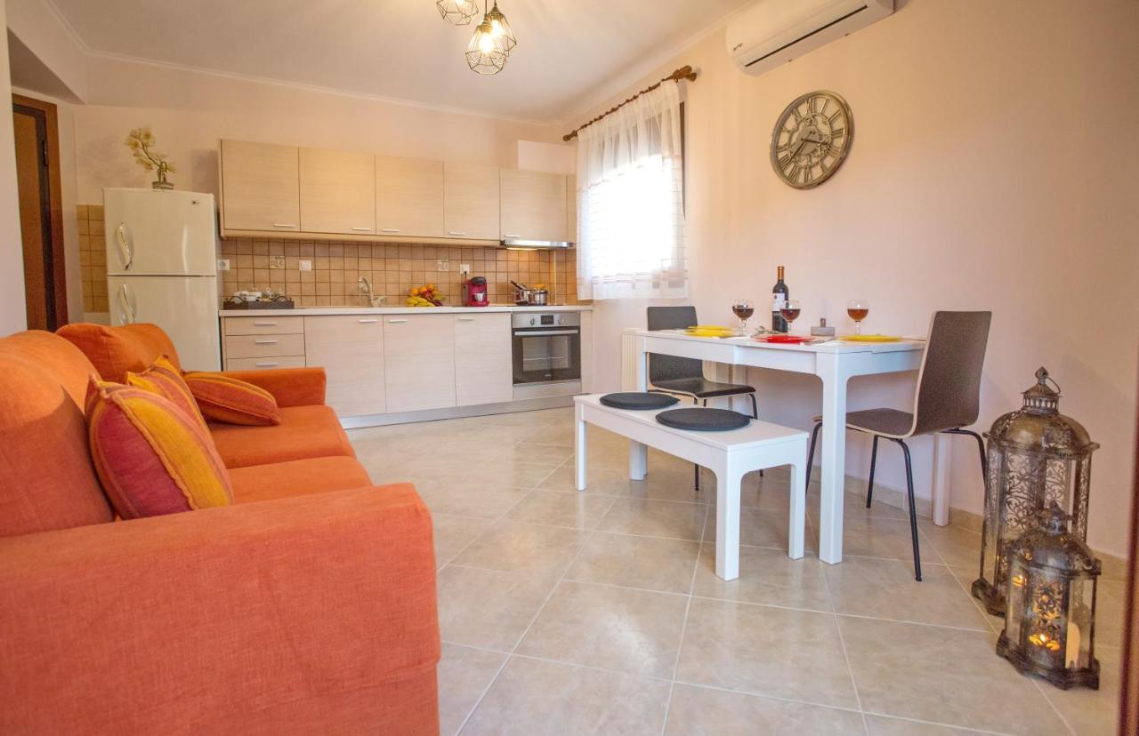Konstantina & Evgenia Deluxe Apartment Неа-Перамос Экстерьер фото
